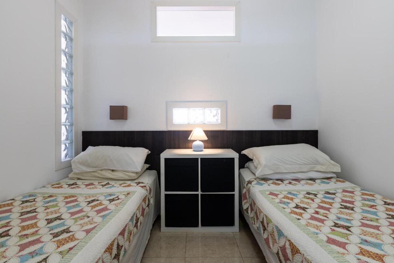 Sunny One Bedroom *