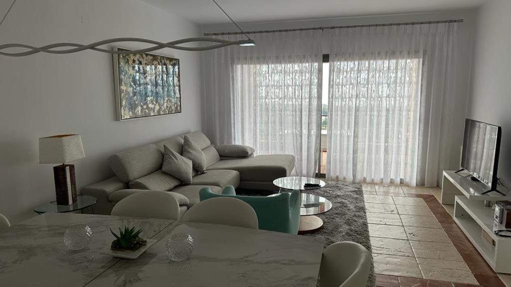 Royal 2 /freewifi,sharedpool,freeparking * Malaga