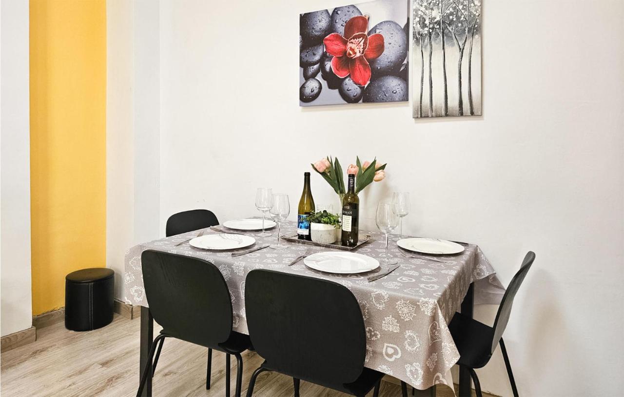 Stunning In With 2 Bedrooms * Málaga
