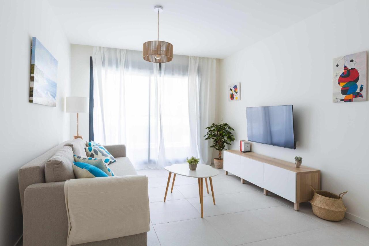 Sunny Art In Apartment Malaga