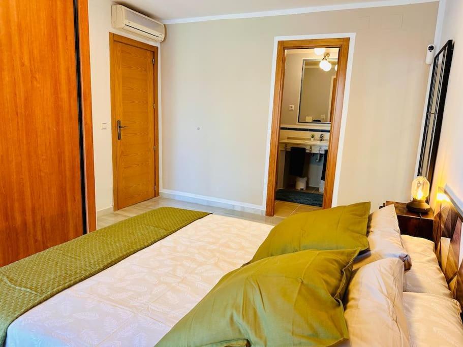 Encantador Vista Golf, Grande Terraza Apartamento *
