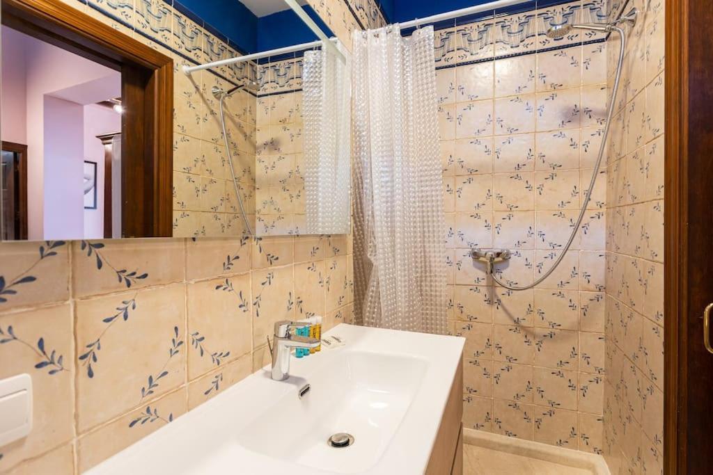 5. Casa De Alma. In Historic House Apartment *