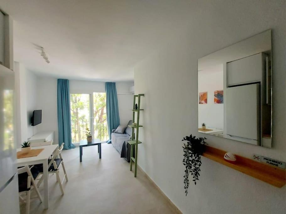 Flat Close To The Centre Apartamento *