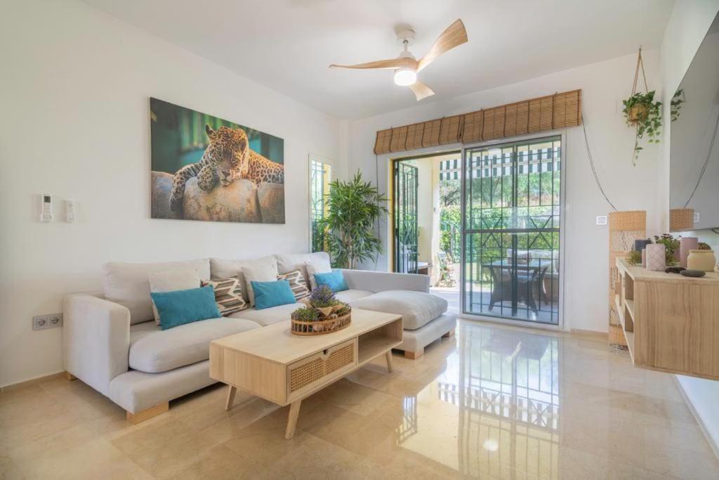 Miraflores De Riviera's Apartamento *