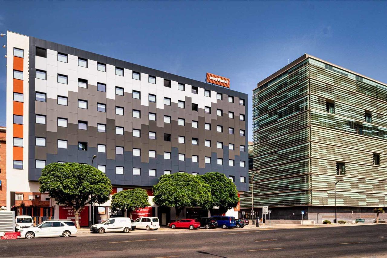 Easyhotel Centre *