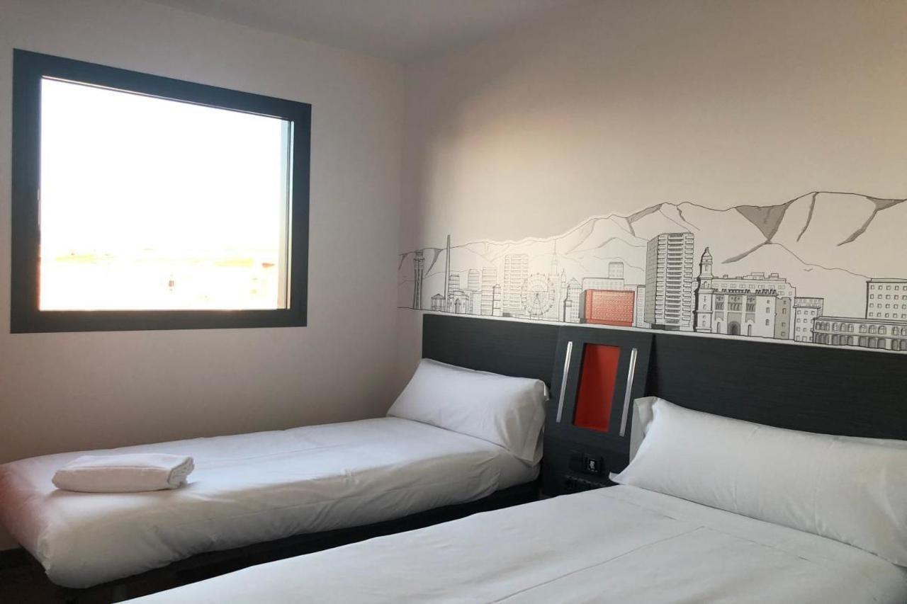 Easyhotel Centre *