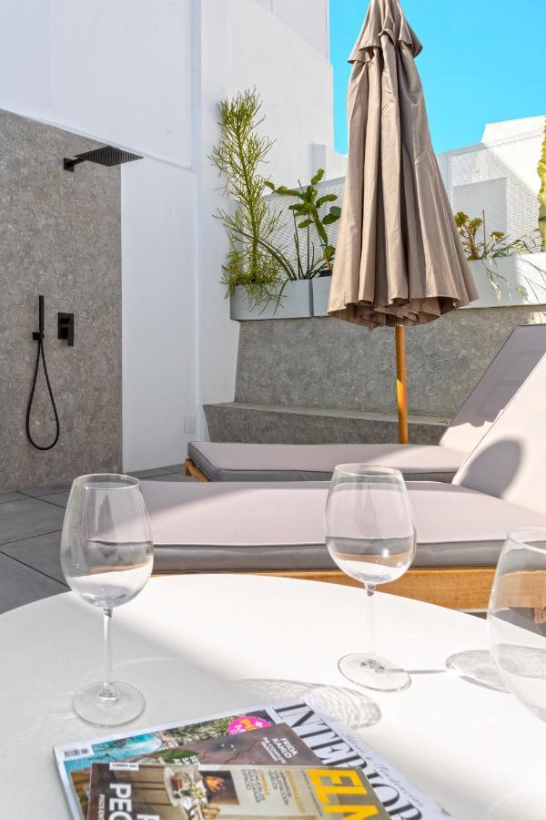 Magnificent Renovated 2bd 2bth Duplex With Terrace - Centre