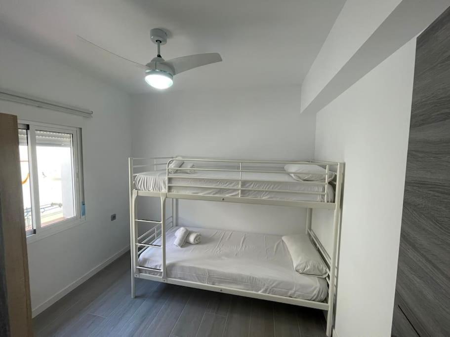 Family Flat Close To The Centre-v-estrell Apartamento