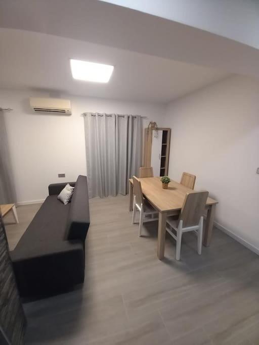 Apartamento Family Flat Close To The Centre-v-estrell *