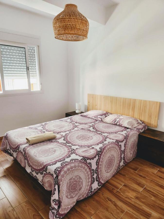 & Renovated 3-bedroom Flat Málaga