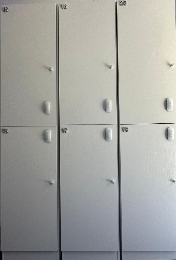 Good Vibes Only Capsule Capsule hotel