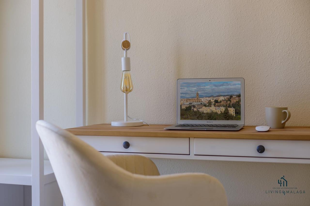 Apartamento Living4malaga Plaza De Cofradias Málaga