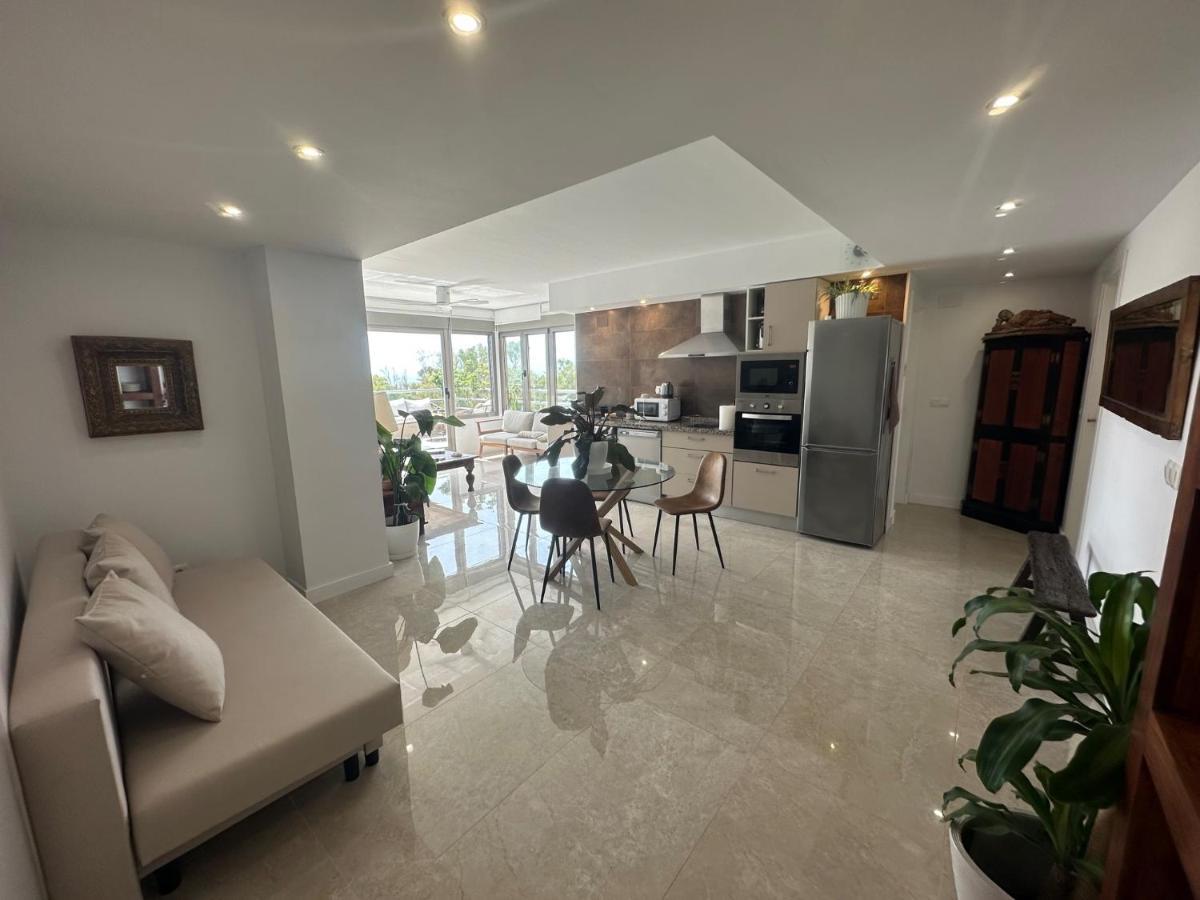 Apartamento Penthouse Puerta De Pedregalejo *