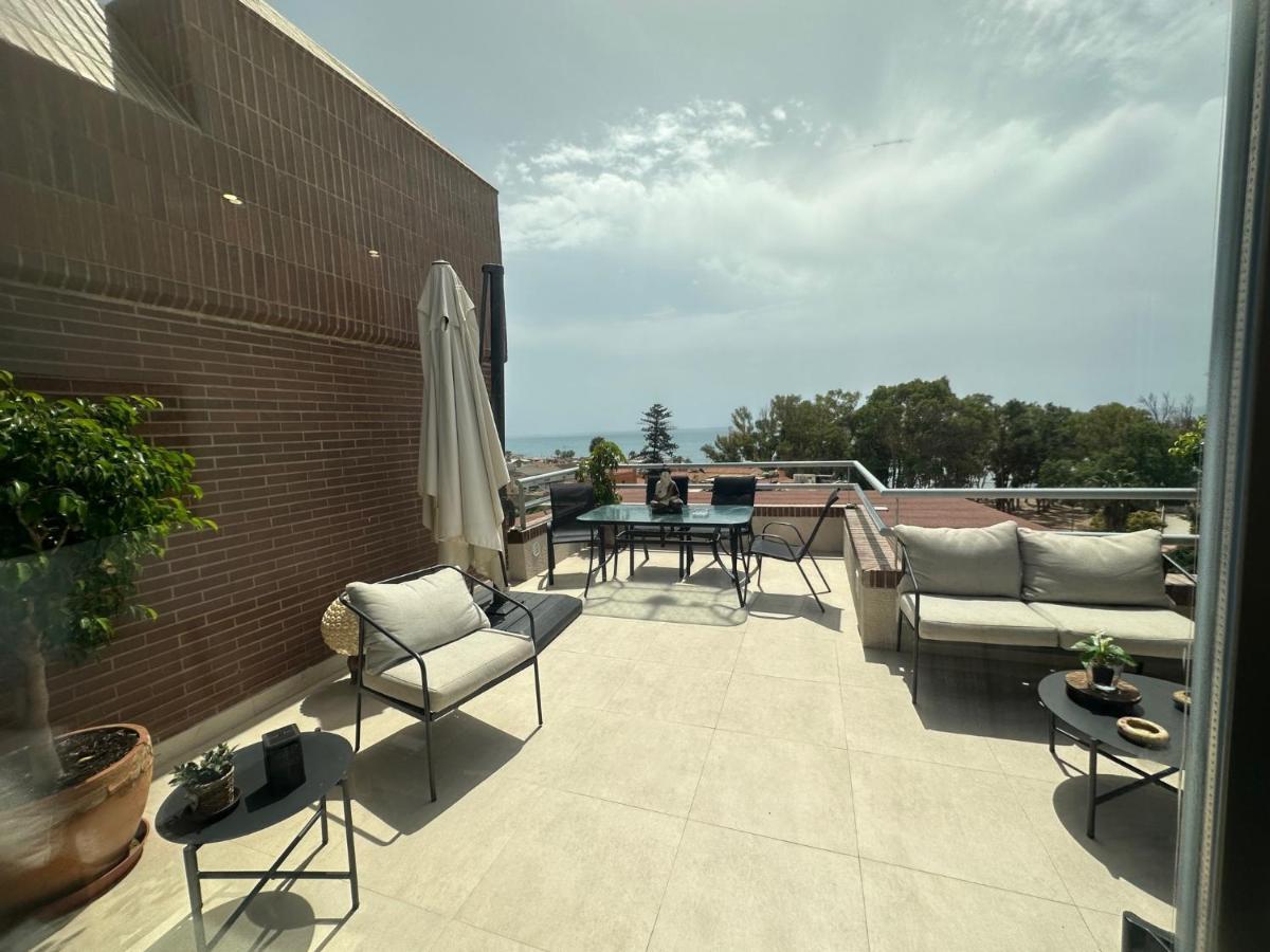 Penthouse Puerta De Pedregalejo Apartamento *