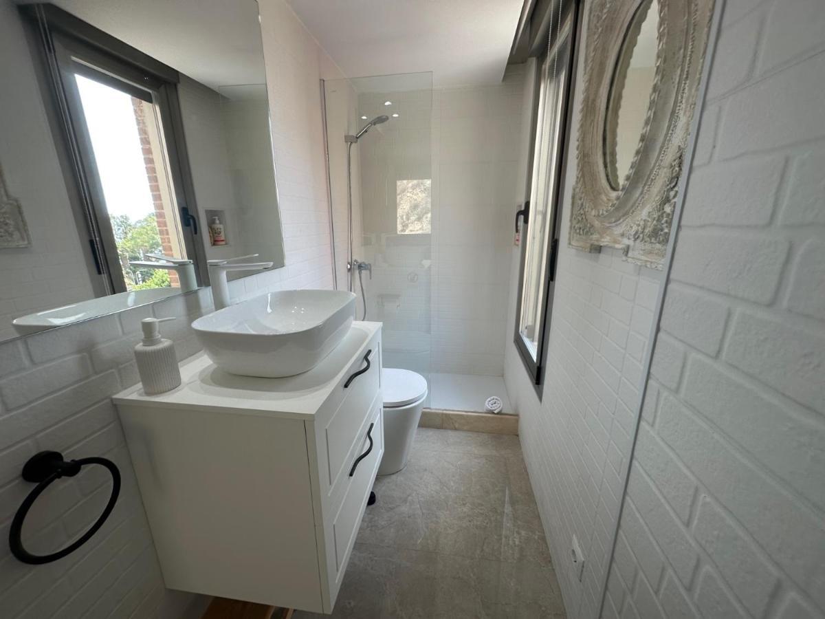 Penthouse Puerta De Pedregalejo Apartamento *