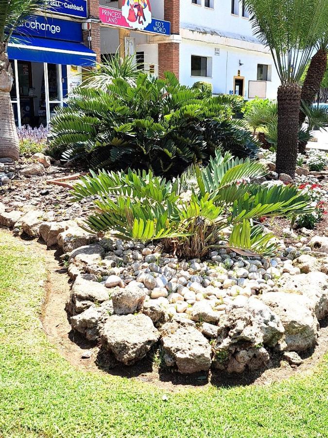 Beautiful 2 Bed With Pool And Golf Views Apartamento