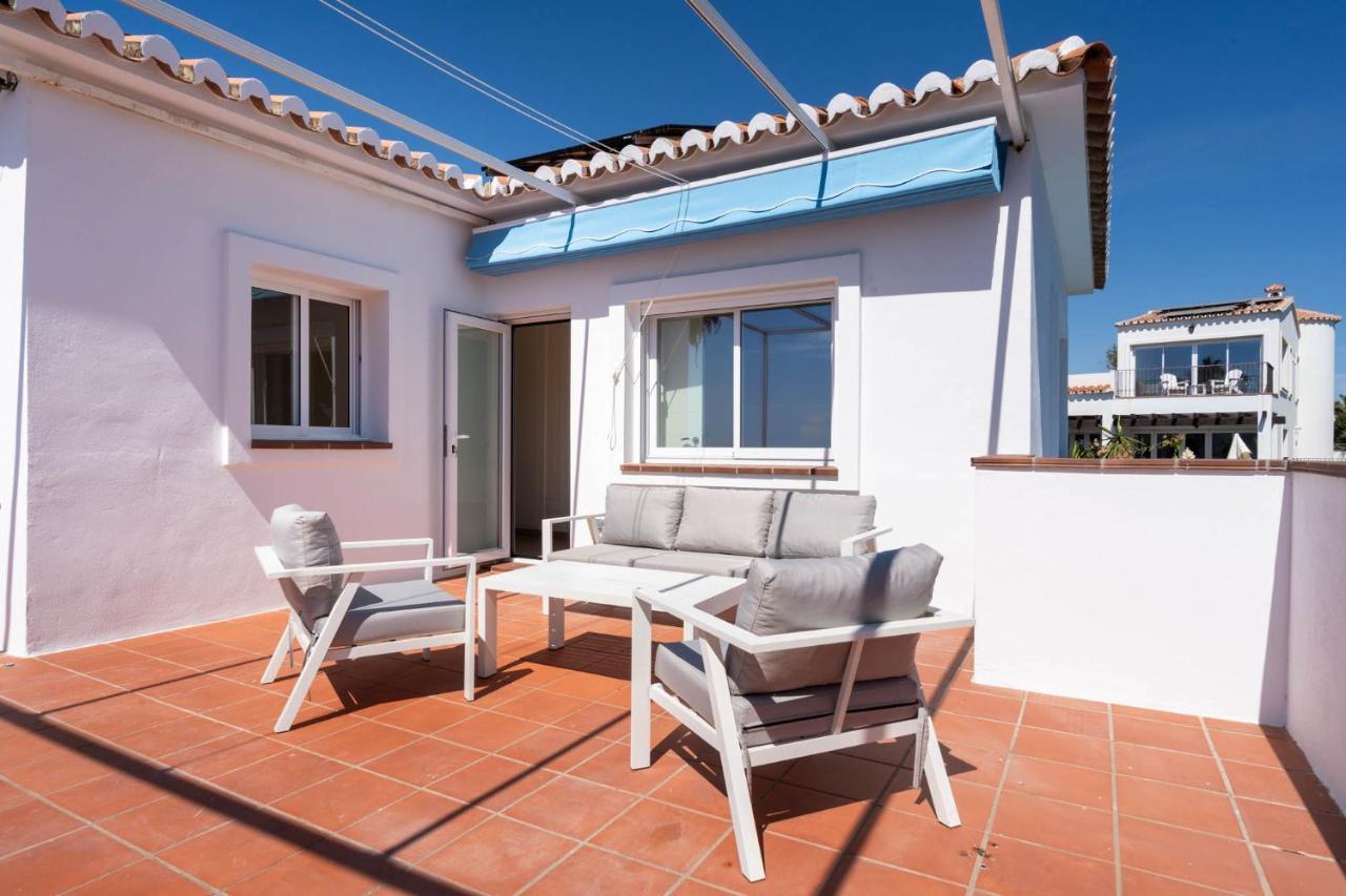Lets In The Sun Blue Mijas Villa *