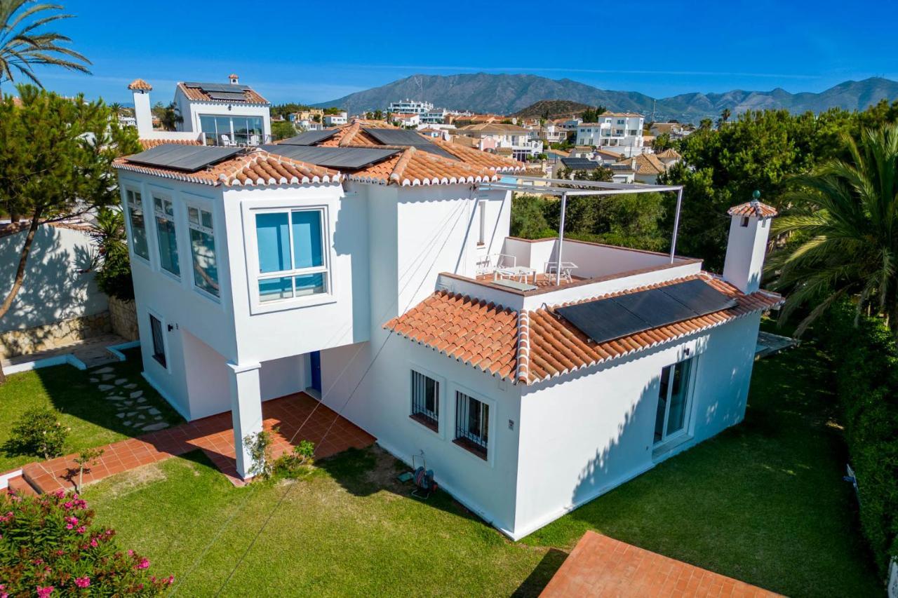 Lets In The Sun Blue Mijas Villa Málaga