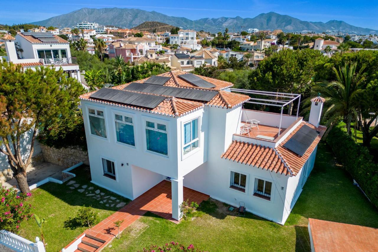 Lets In The Sun Blue Mijas Villa Málaga