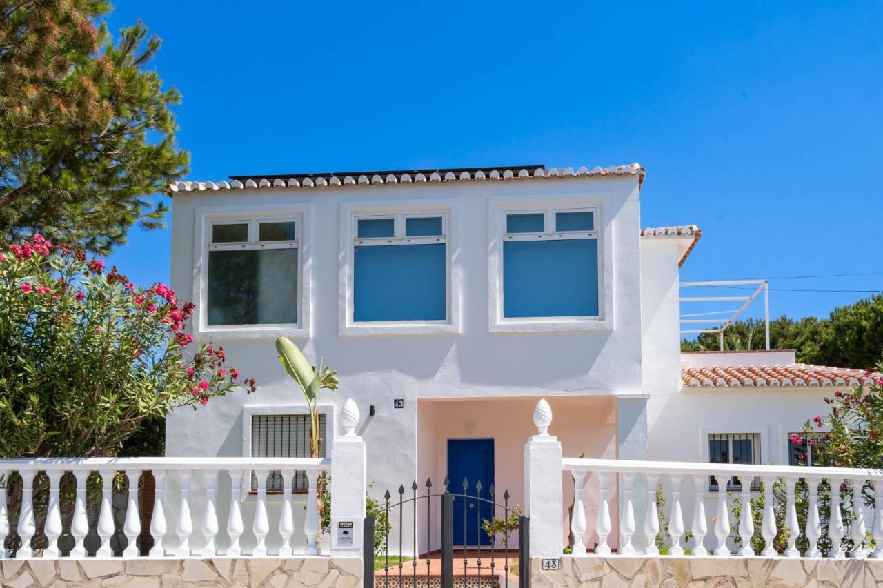 Villa Lets In The Sun Blue Mijas Málaga