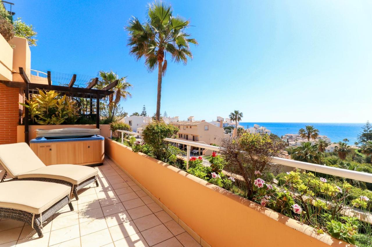 Malibu B3 Luxury 2br By Rafleys, Paronamic Sea Views Apartment