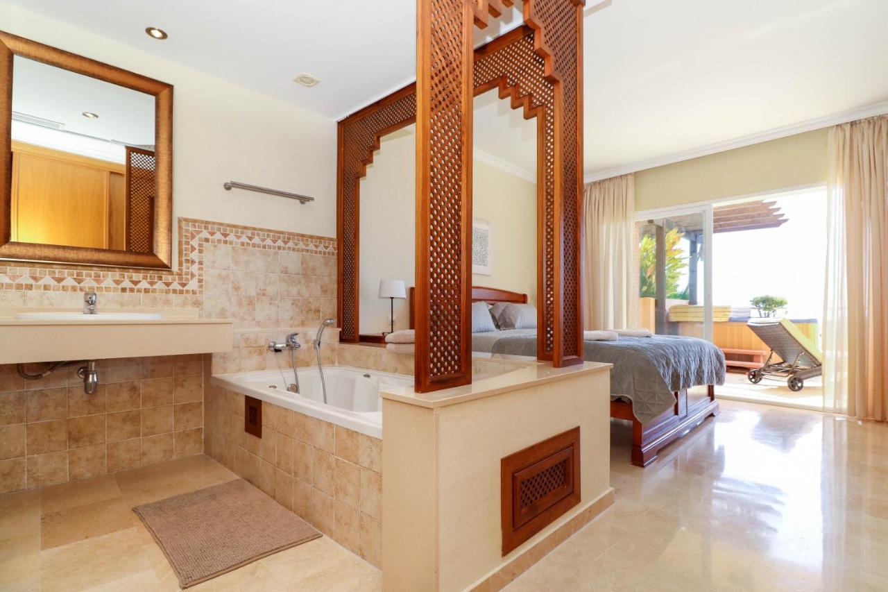 Apartment Malibu B3 Luxury 2br By Rafleys, Paronamic Sea Views
