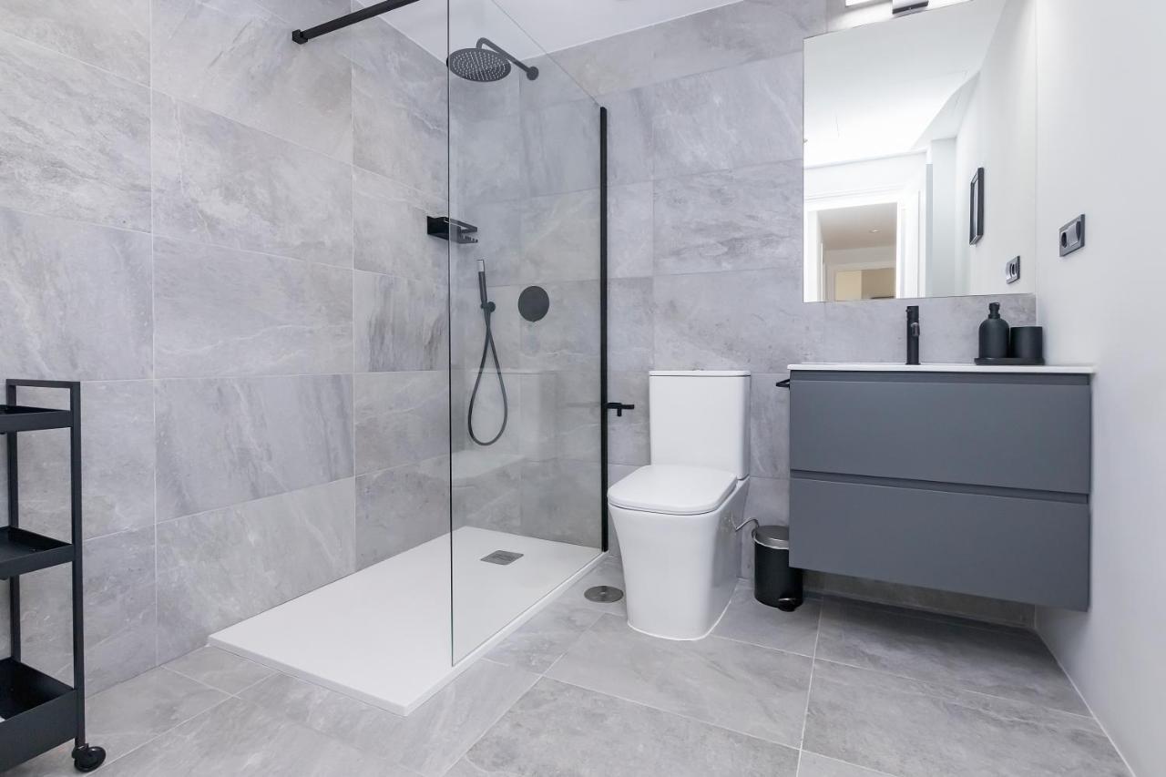 Lovely Ollerias Center Apartment *