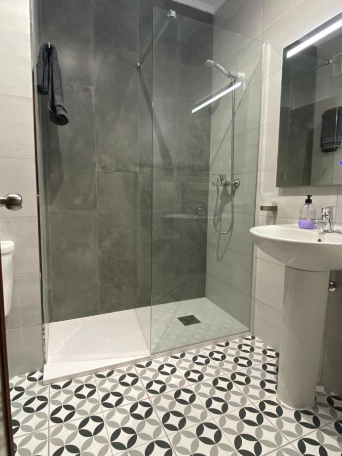 Ayala Apartamento *