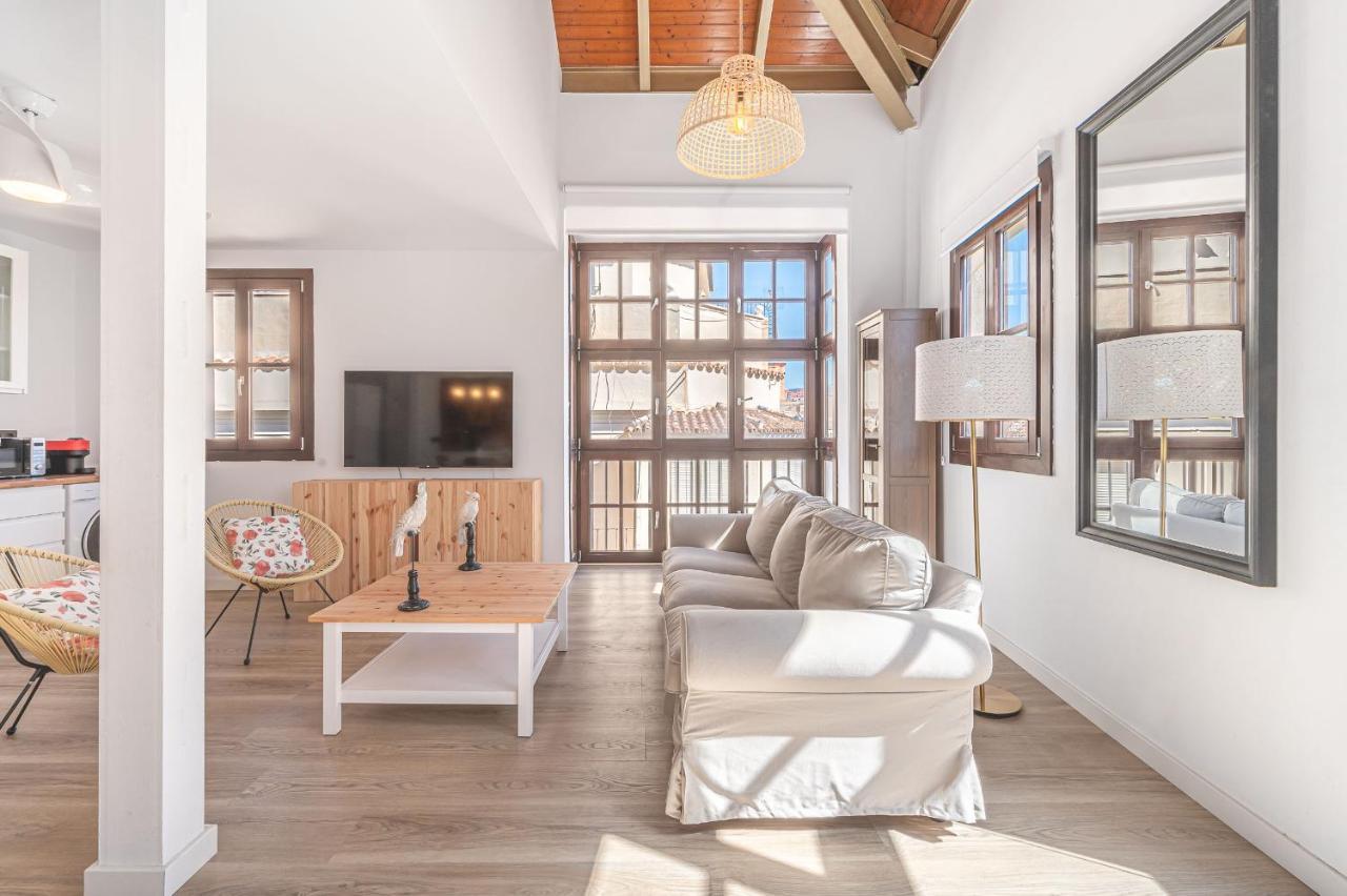 Dona Elvira. Terrazas Apartamento Málaga