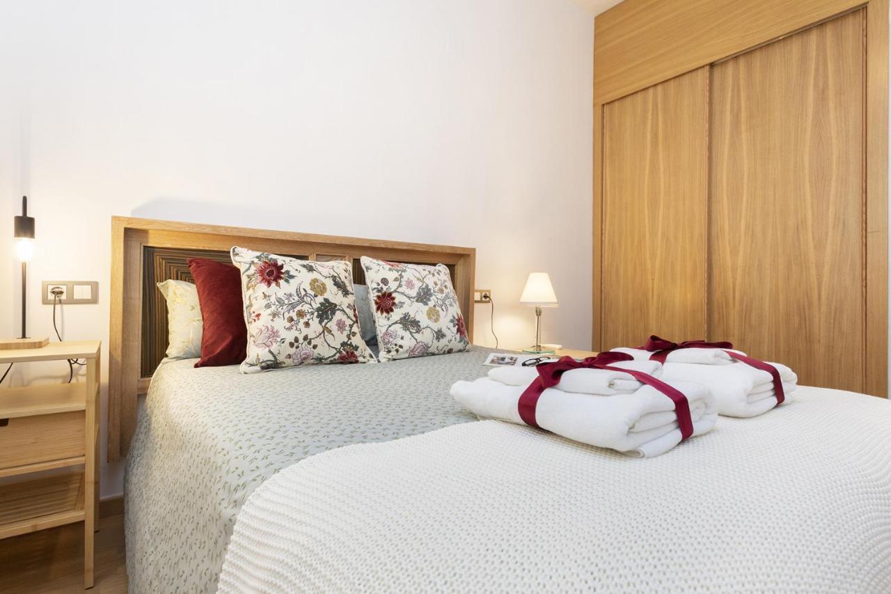 Apartment -malagasunapts-cervantes Pool&parking Malaga