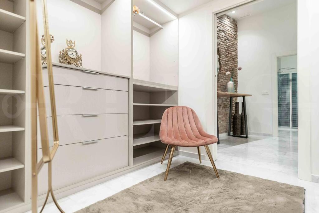 Luxurious In Center With Parking By Rems * Málaga