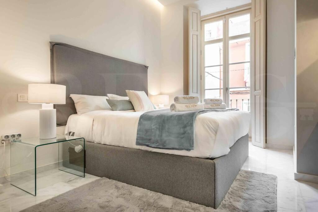 Luxurious In Center With Parking By Rems Apartamento *