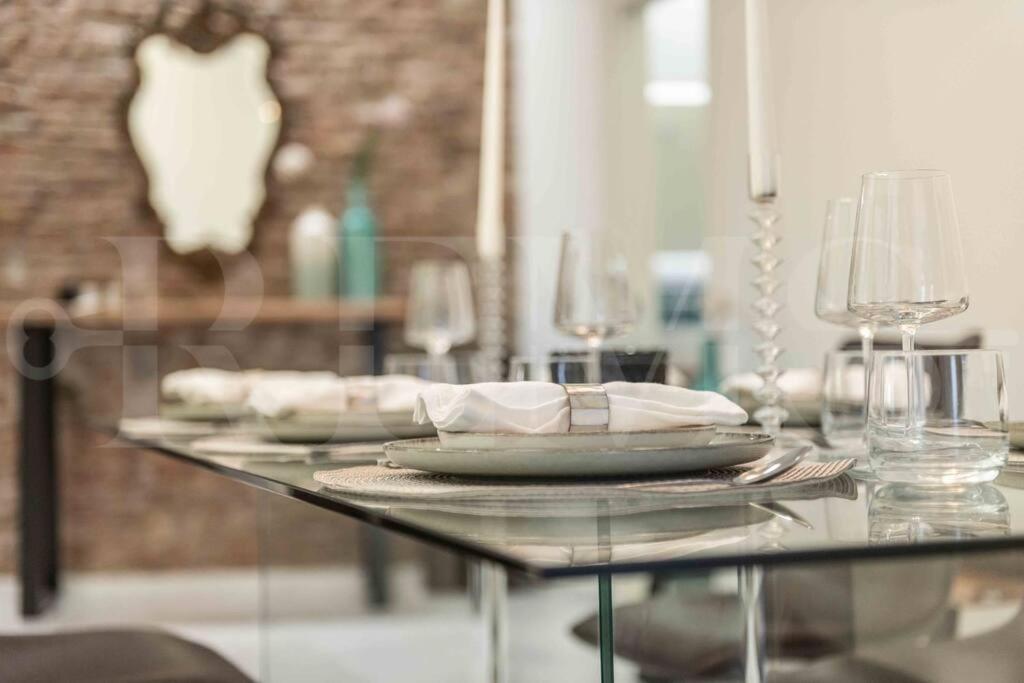 Apartamento Luxurious In Center With Parking By Rems