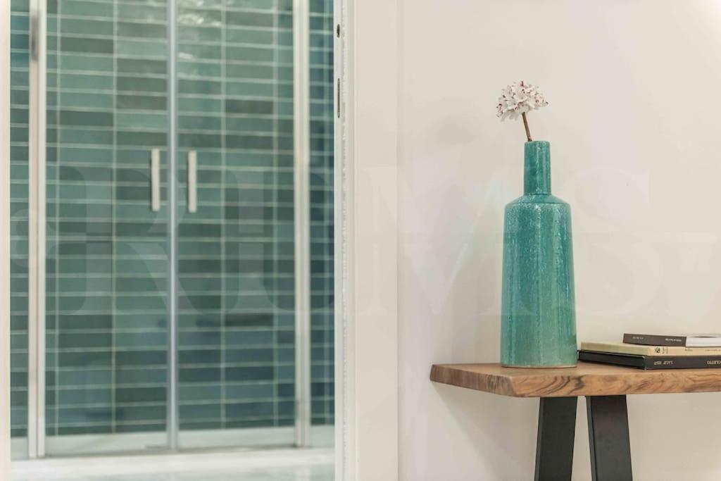 Luxurious In Center With Parking By Rems Apartamento Málaga