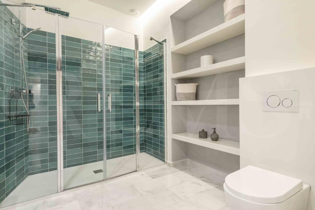 Apartamento Luxurious In Center With Parking By Rems Málaga
