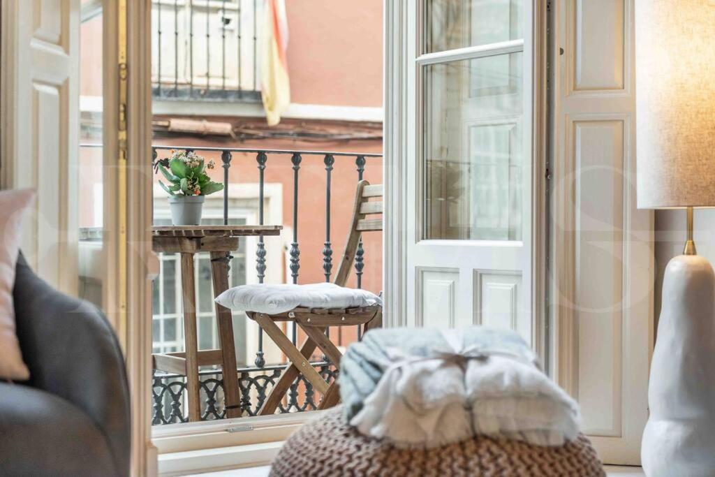 Luxurious In Center With Parking By Rems Málaga