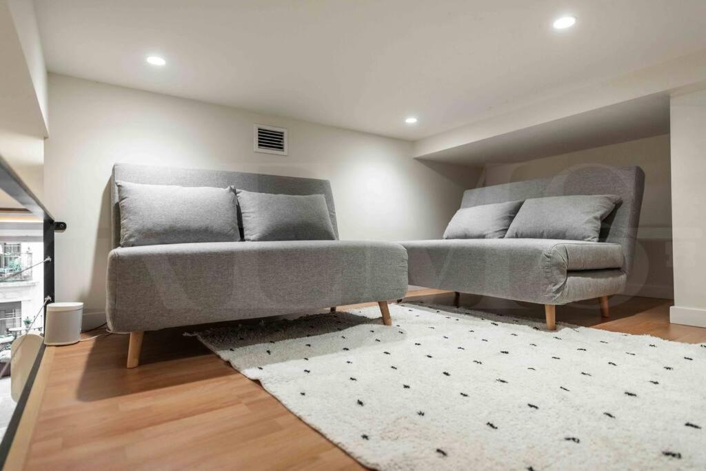 Luxurious In Center With Parking By Rems *