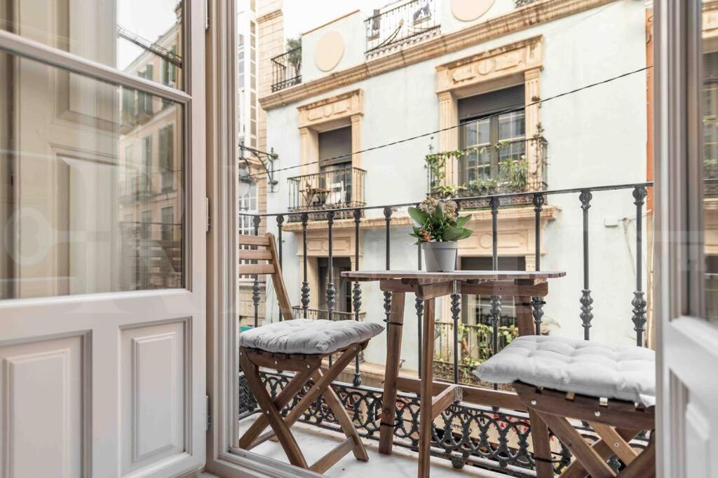 Luxurious In Center With Parking By Rems Málaga