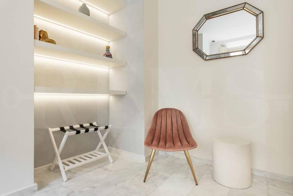 Apartamento Luxurious In Center With Parking By Rems Málaga
