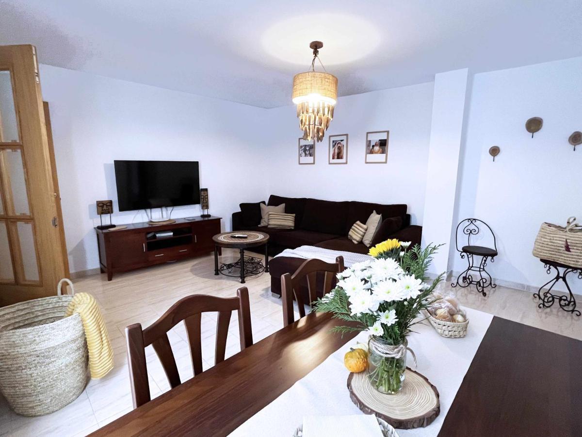 Apartment La Pereta Immaculate Quiet House, Free Parking *