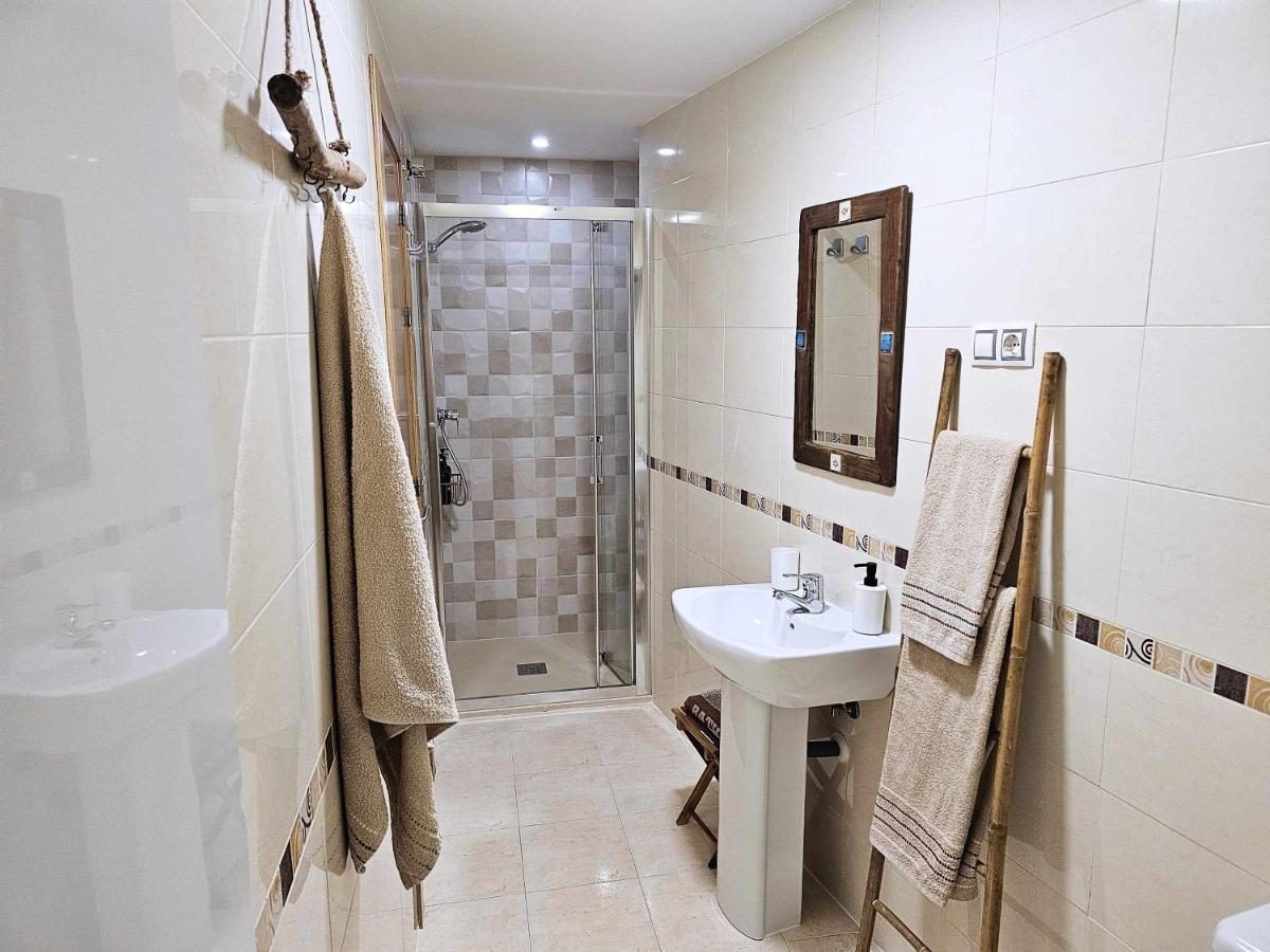 La Pereta Immaculate Quiet House, Free Parking Apartment *