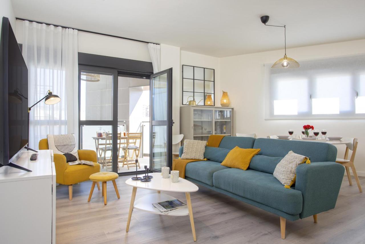 -malagasunapts-centre Pool&parking Bus-train Station Apartamento