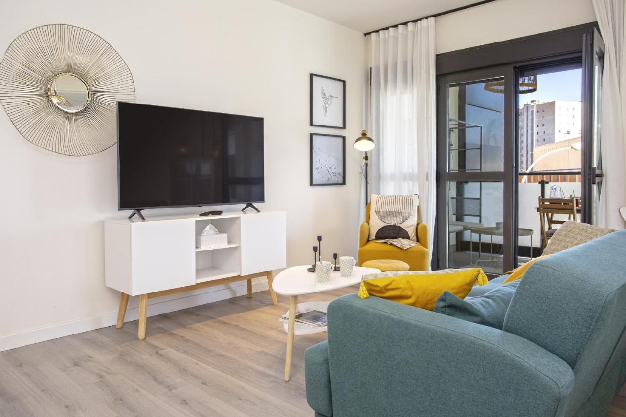 Apartamento -malagasunapts-centre Pool&parking Bus-train Station *