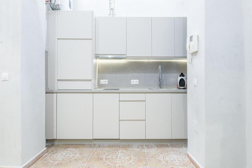 Molinillo 2 Bedrooms In Center