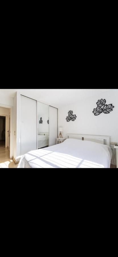 Apartamento Seaside Serenity: 2br Getaway