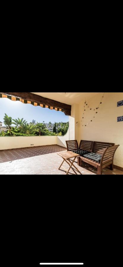 Apartamento Seaside Serenity: 2br Getaway Málaga