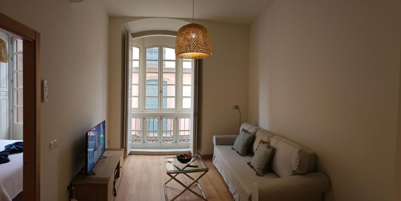 Apartamento Nino De Guevara's Andalusian Charm: The Essence Of City Center