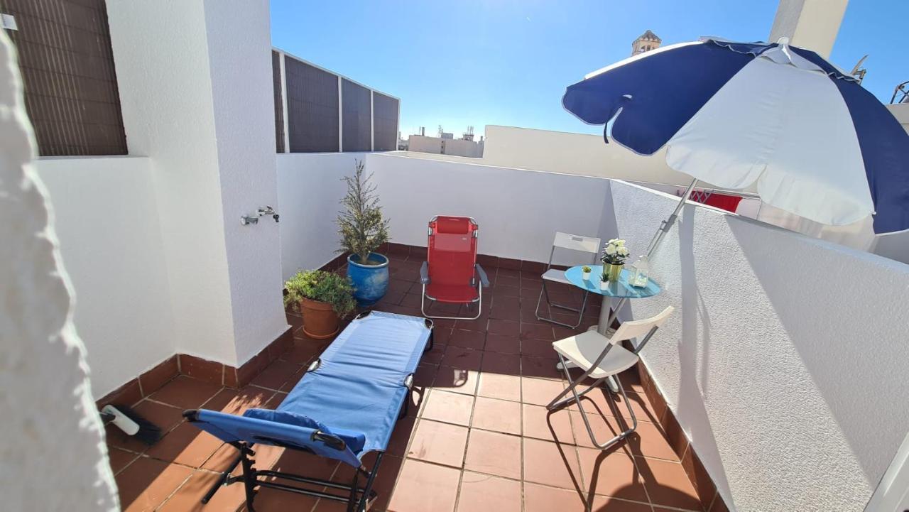 Penthouse With Solarium In The Center Of Malaga-atico Con Solarium En El Centro De Apartamento *