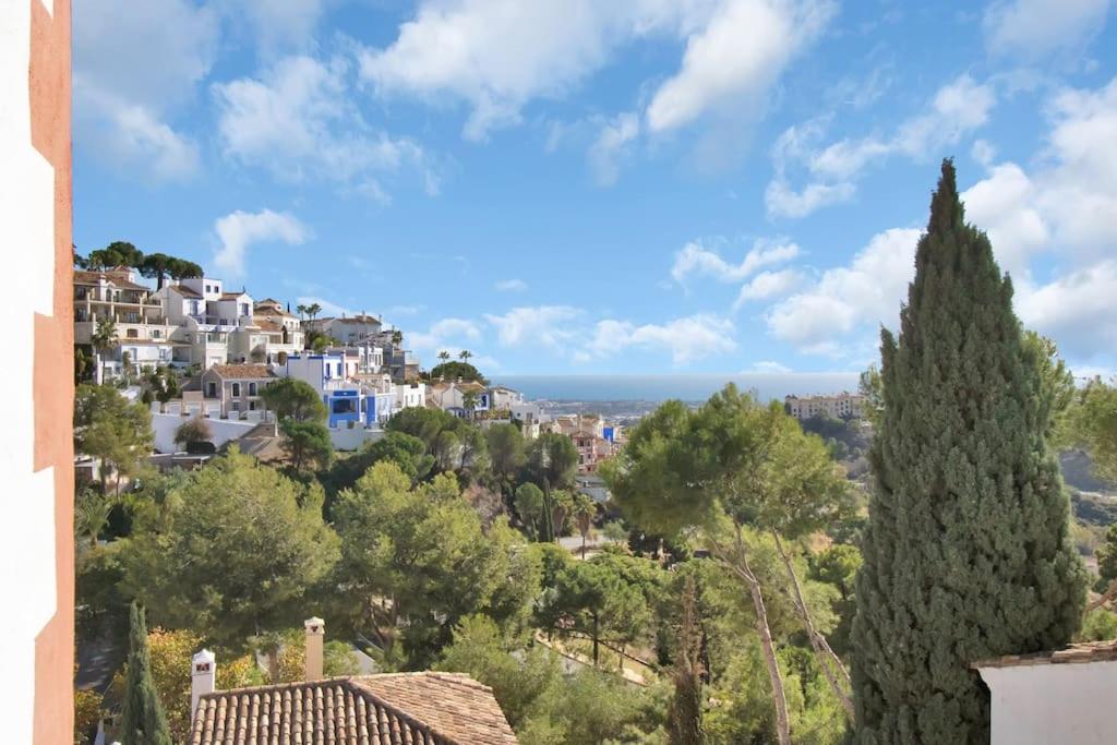 Pintoresco Duplex Con Increible Vista Panoramica - La Heredia 23