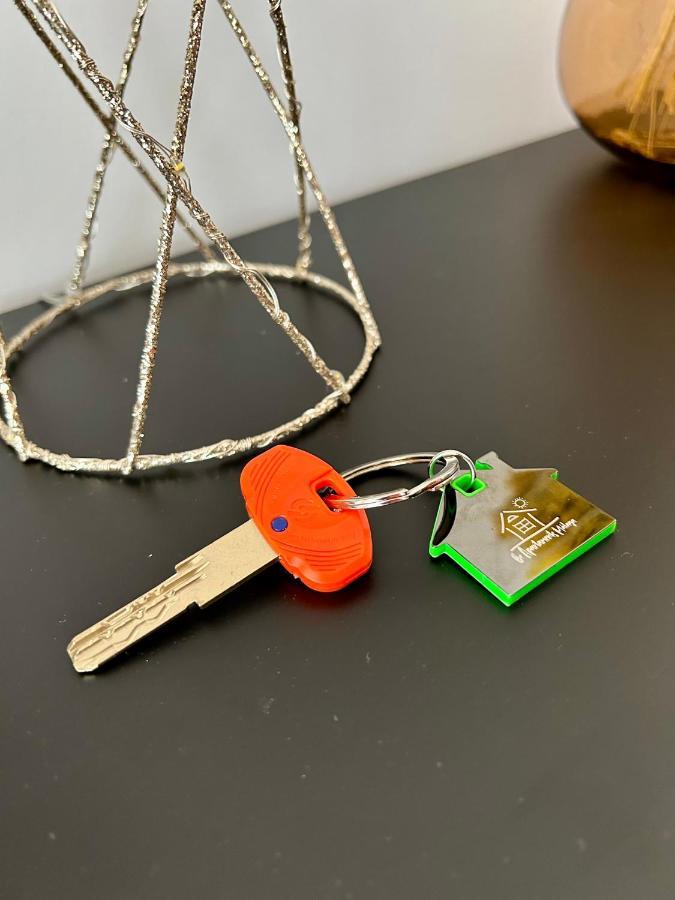 - Steps From The & Historic Center Apartamento